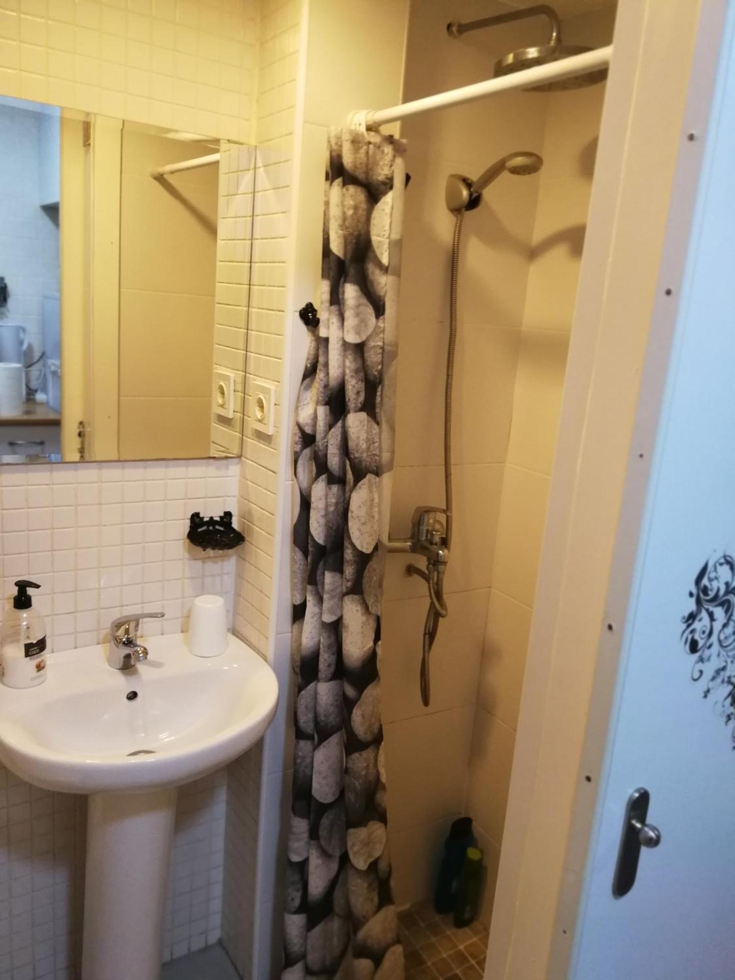 Microloft En Lavapies, 15 Metros Apartman Madrid Kültér fotó
